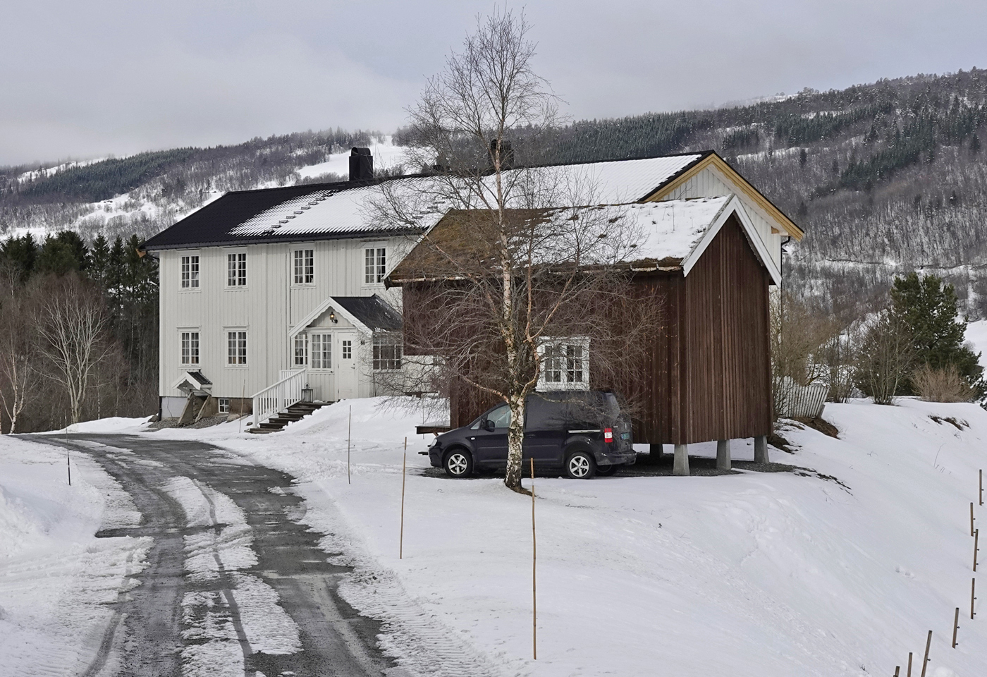 200411m-Bakken.jpg