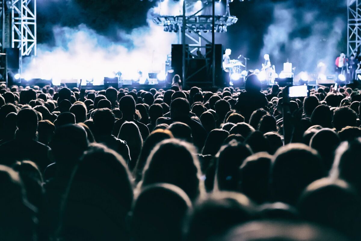 STØYKILDE. Konserter er en av de største kildene til plagsom støy, kommer det frem av Helsepolitisk barometer 2020. Illustrasjonsfoto. Colourbox