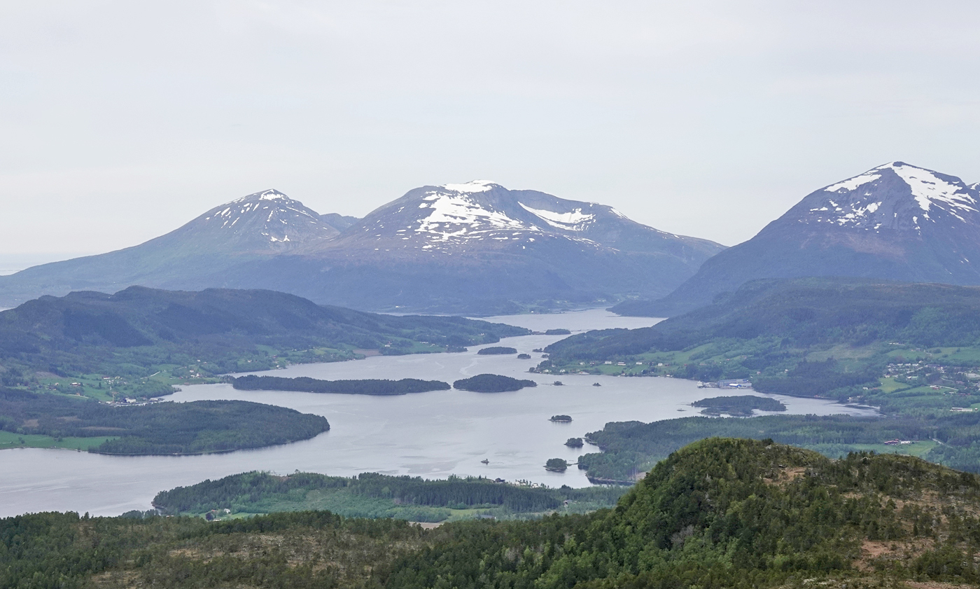 200604g-fjord.jpg