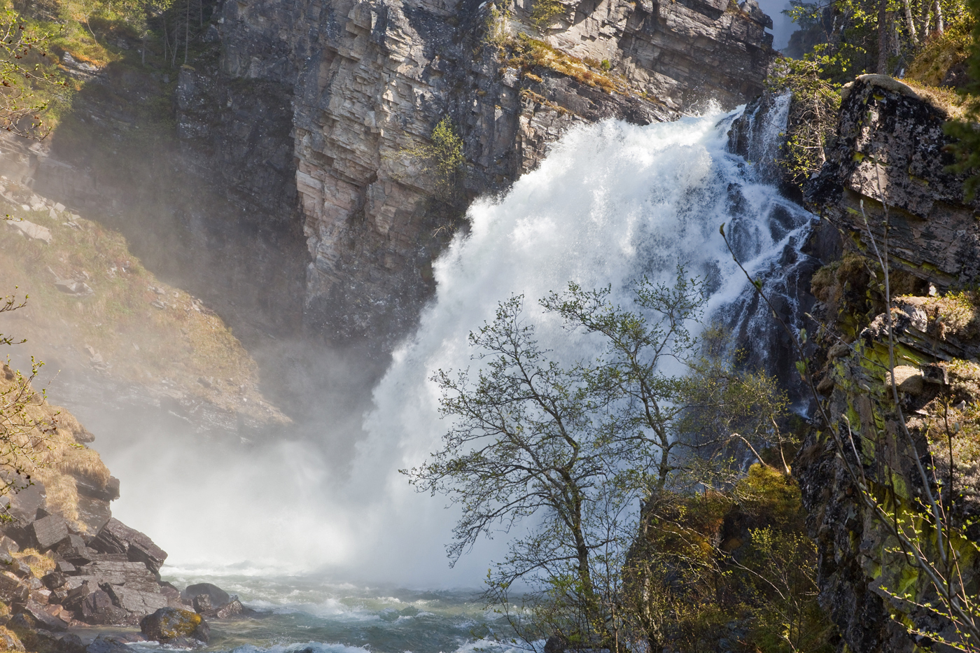 200605n-Nauståfossen3.jpg