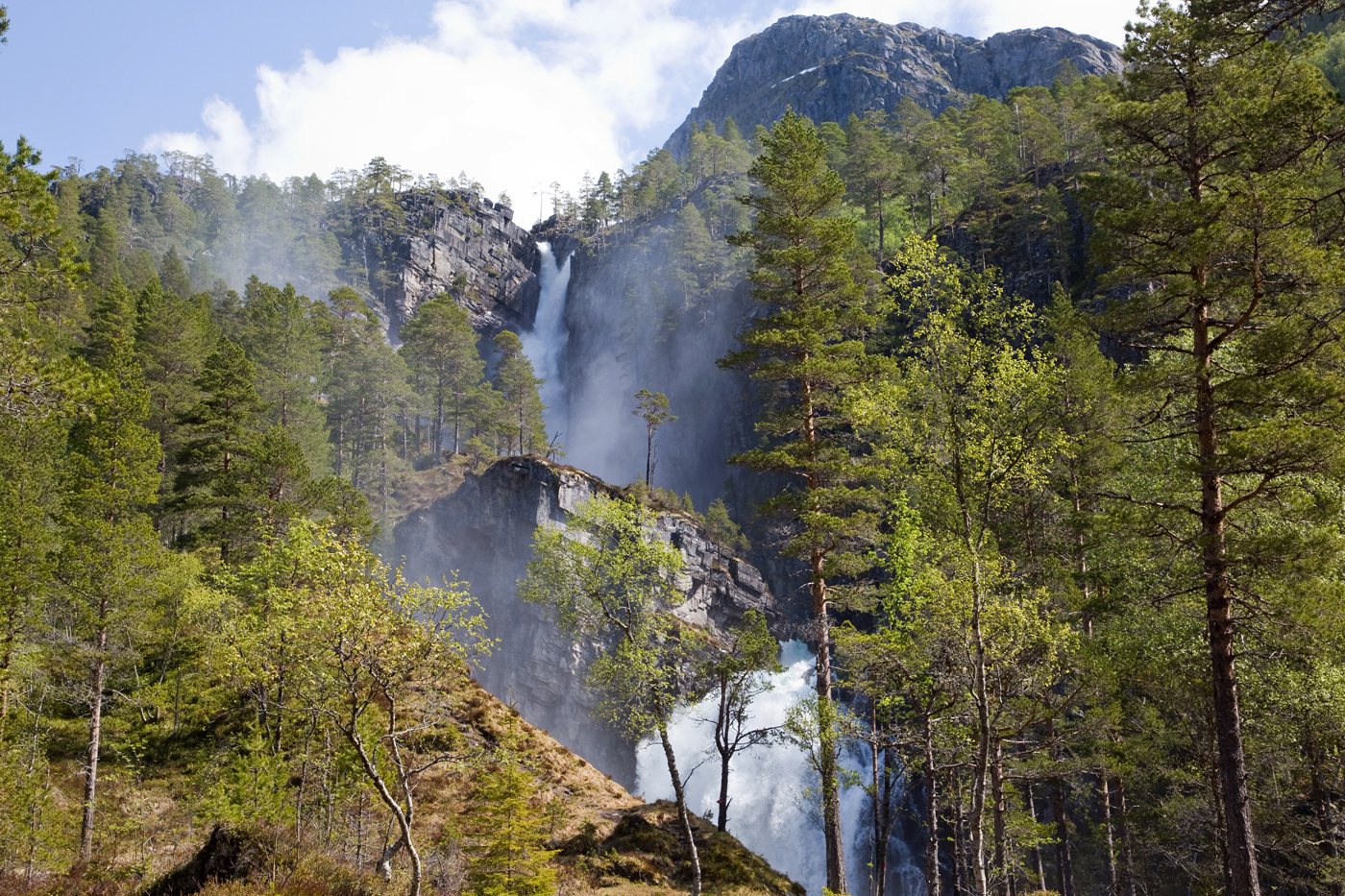 200605q-Nauståfossen4.jpg