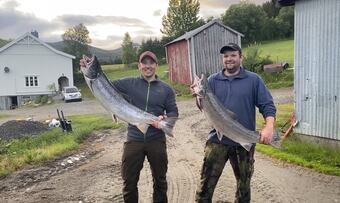 Erik Landsem og Rune Fosseide med store laks privat foto