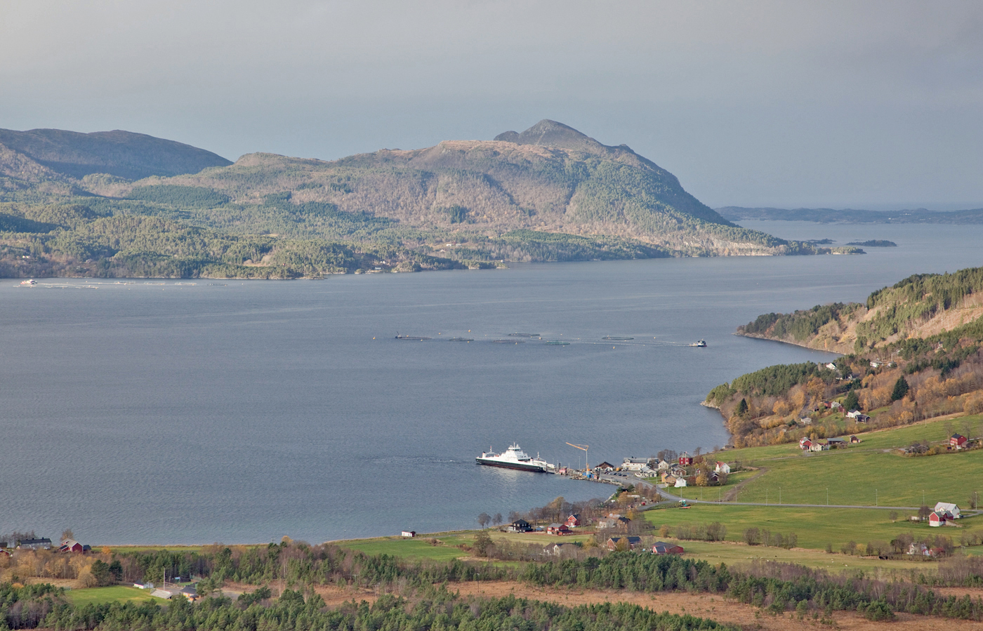 201102c-fjorden.jpg