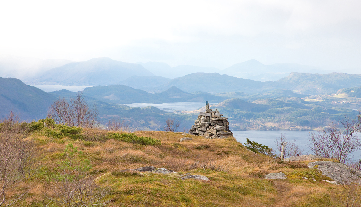 201102f-varden.jpg