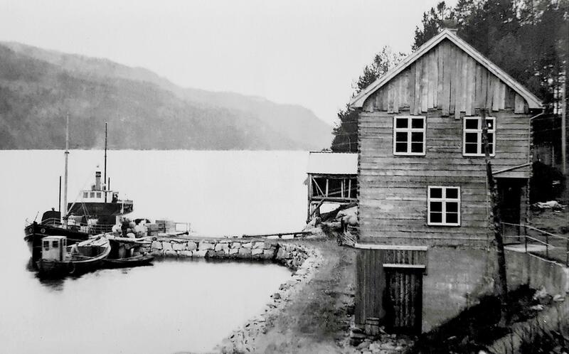 Gamle Nordmør E Dampbåt truleg Nordmøre ved Strandly ca 1927