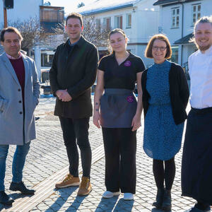 Ringsaker kommune, Hjørnet Gastrobar, Matfatet og Bakeriet i Brumunddal ønsker velkommen til En smak av vår