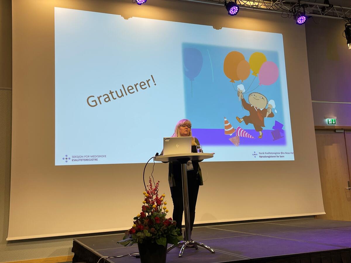 STOLT. I november i fjor presenterte Siri Wennberg sitt eget hjertebarn, Hørselsregisteret for barn, på landsmøtet for Audiografforbundet. (Foto. Bjørg Engdahl).