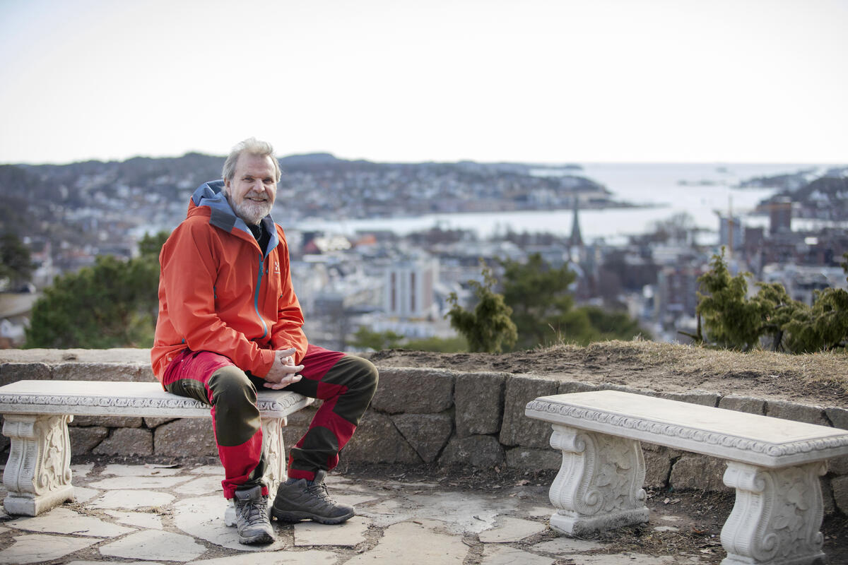 FRA NORD TIL SØR. Jan valgte å flytte fra Tromsø til Ingunns hjemby Sandefjord for tretten år siden. Det har han aldri angret på. Også her fins havutsikt.