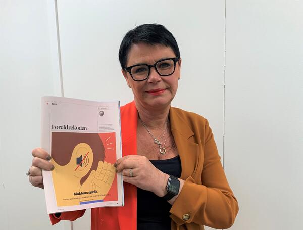 ANSVAR. HLFs generalsekretær Inger Helene Venås sier det er skolenes ansvar å tilrettelegge undervisningen for barn med hørselstap, ikke foreldrenes. Foto. Tor Slette Johansen