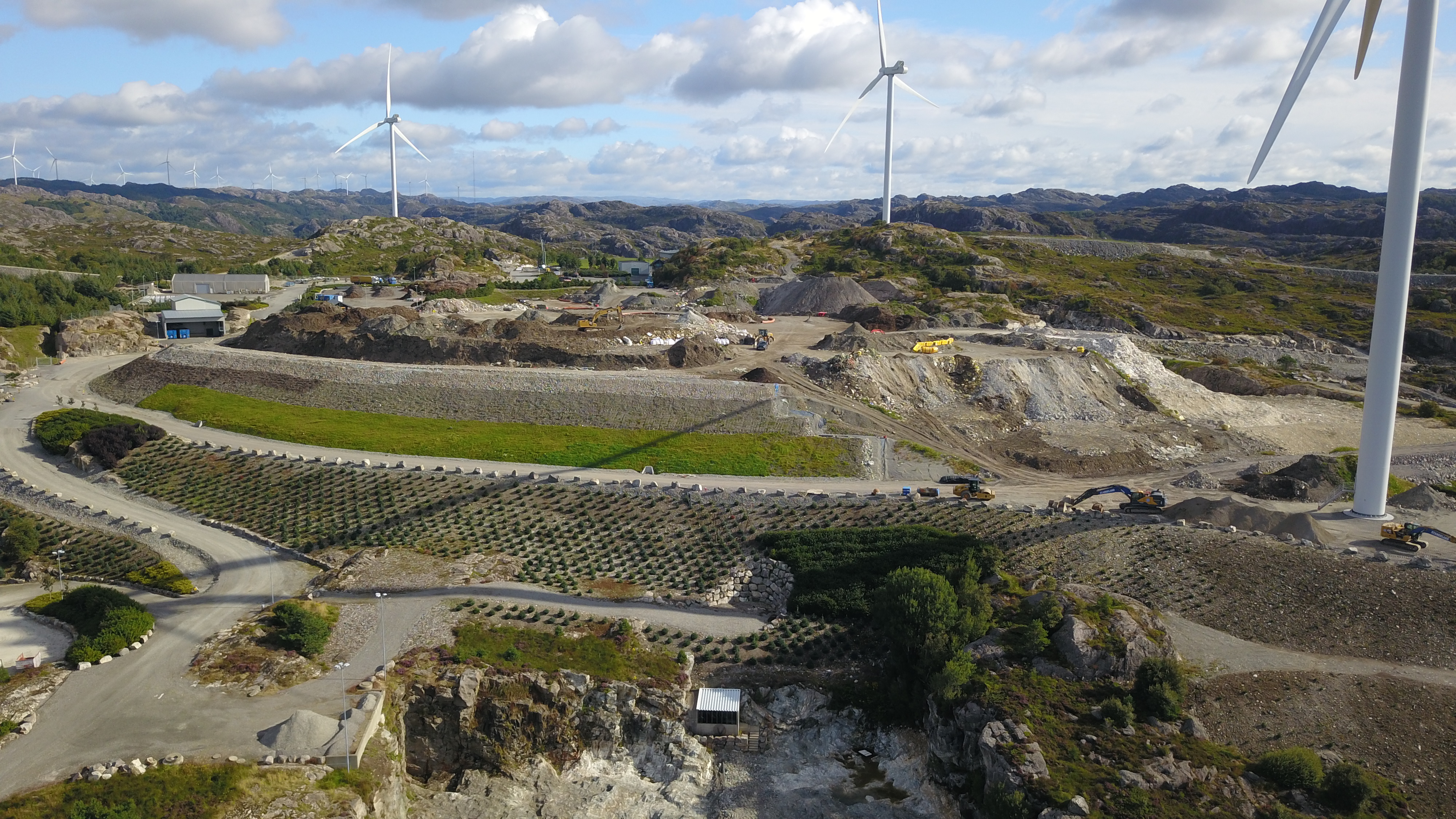 Dronebilde som viser området vi disponerer på Svåheia