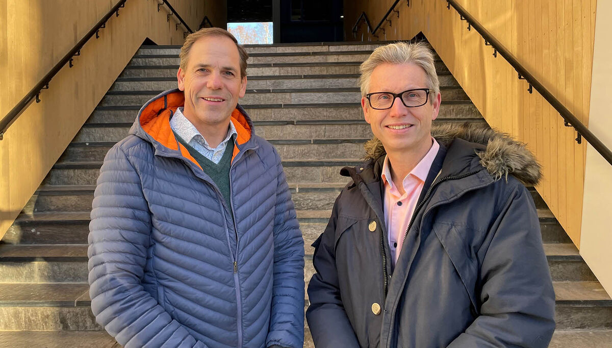 Fra venstre Lars Chr. Fredenlund, adm.dir. Cobuilder og Harald Hesselroth, adm.dir. Standard Online. standard-online-cobuilder-fredenlund-hesselroth