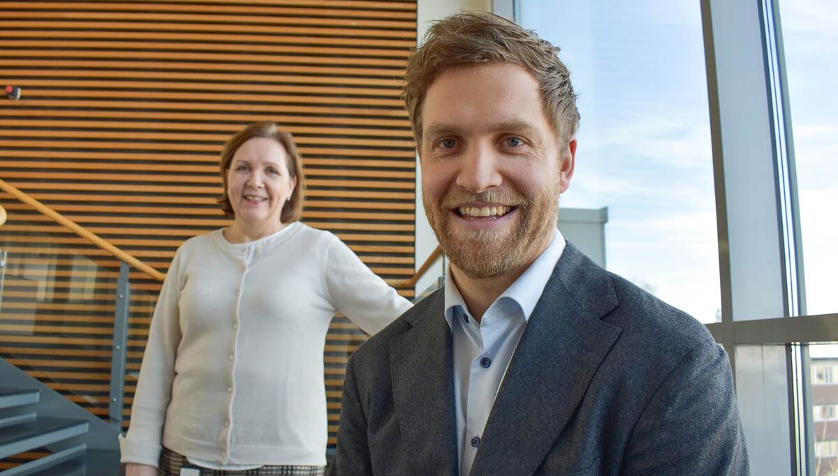 Konsernsjef Grethe Bergly og CDO Herman Bjørn Smith i Multiconsult er fornøyd med samarbeidsavtalen med Autodesk. 2021-03-16-multiconsult-autodesk