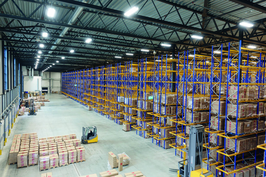 Fra lageret til SG Armaturen.