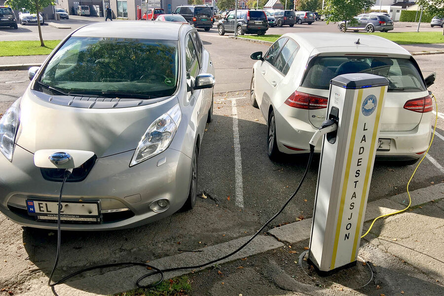 2020-08-14-powel-elbillading