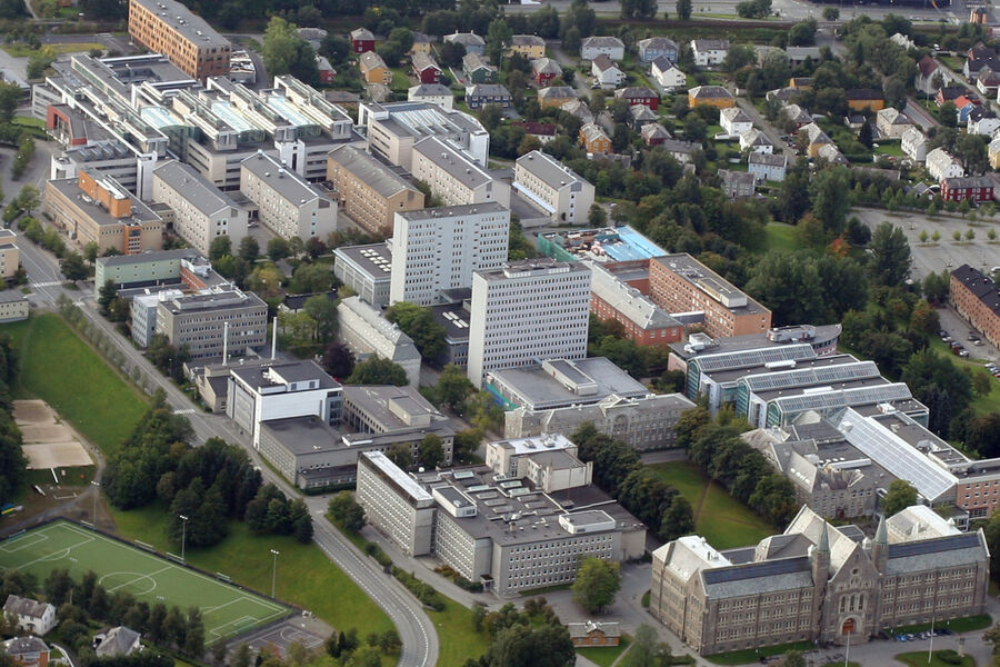 St Olavs Hospitl i Trondheim, sett i fugleperspektiv.