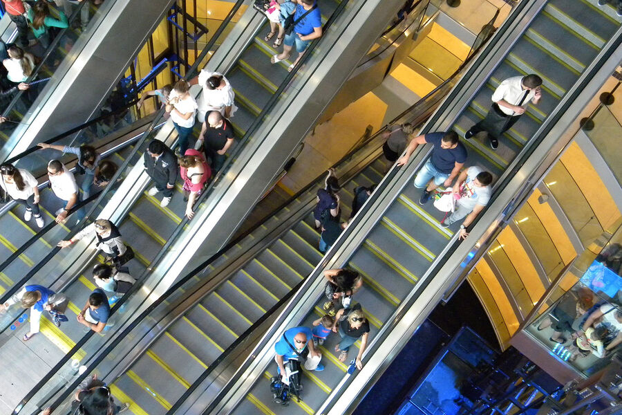 Anmerkninger fra sikkerhetskontroll på eksisterende løfteinnretninger, blant annet rulletrapper. Foto: Pixabay