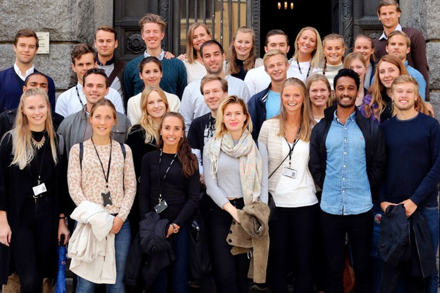 Bilde av Summer Intern-studenter 2016.