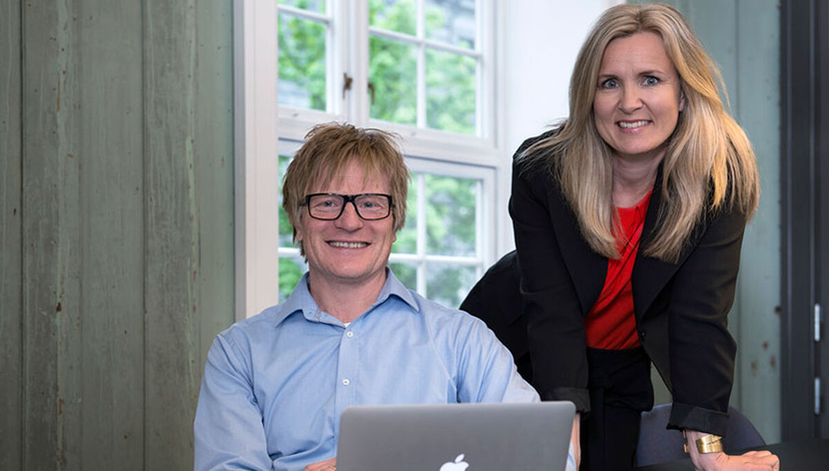 Daglig leder i NGBC, Kjersti Folvik og utviklingssjef Anedrs Nohre-Walldén, tror at BREEAM-NOR 2016 vil bidra til at bygge- og eiendomssektoren tar et nytt steg inn i det grønne skiftet. ny-versjon-av-breeam-nor-slippes-i-august-2