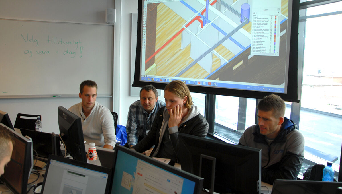 Mange firmaer rekrutterer gjerne nye medarbeidere på BIM Show Off ved Fagskolen i Oslo Akershus. Foto: ITBaktuelt/Per Henriksen mange-kjente-selskaper-vil-se-bim-studentenes-visuelle-framforinger-2