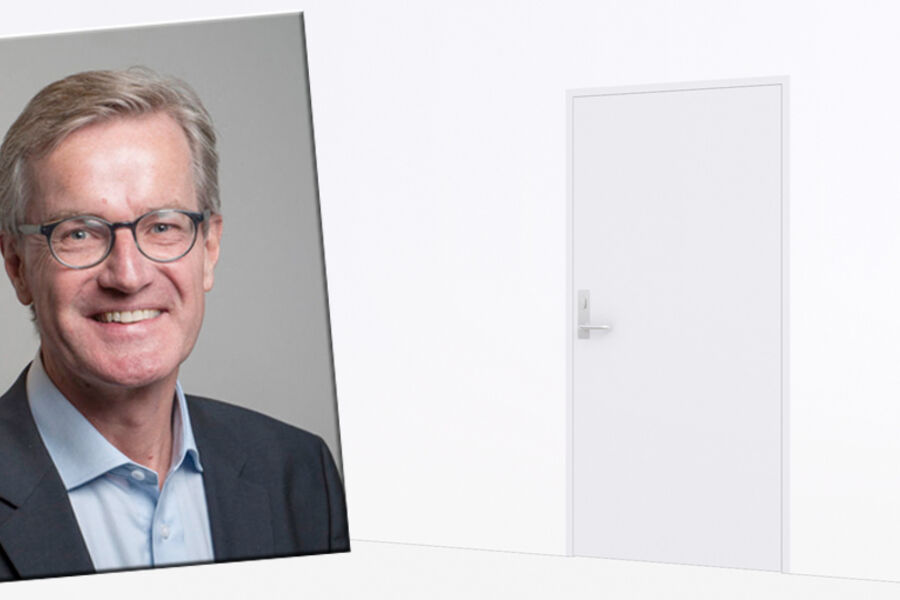 Morten Svensen (iinnfelt), informasjonssjef i Trioving presenterer dørløsinger i BIM.