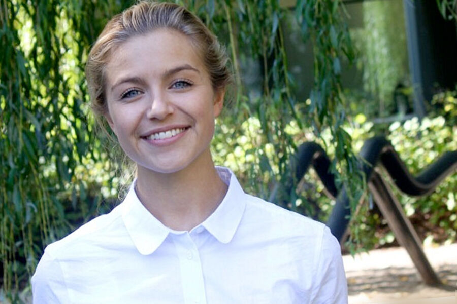 Nora Holand mener at masterstudiet er både spennende og fremtidsrettet. - Jeg trives utmerket på HIOA. Både studiemiljøet og og undervisningen er veldig bra. 