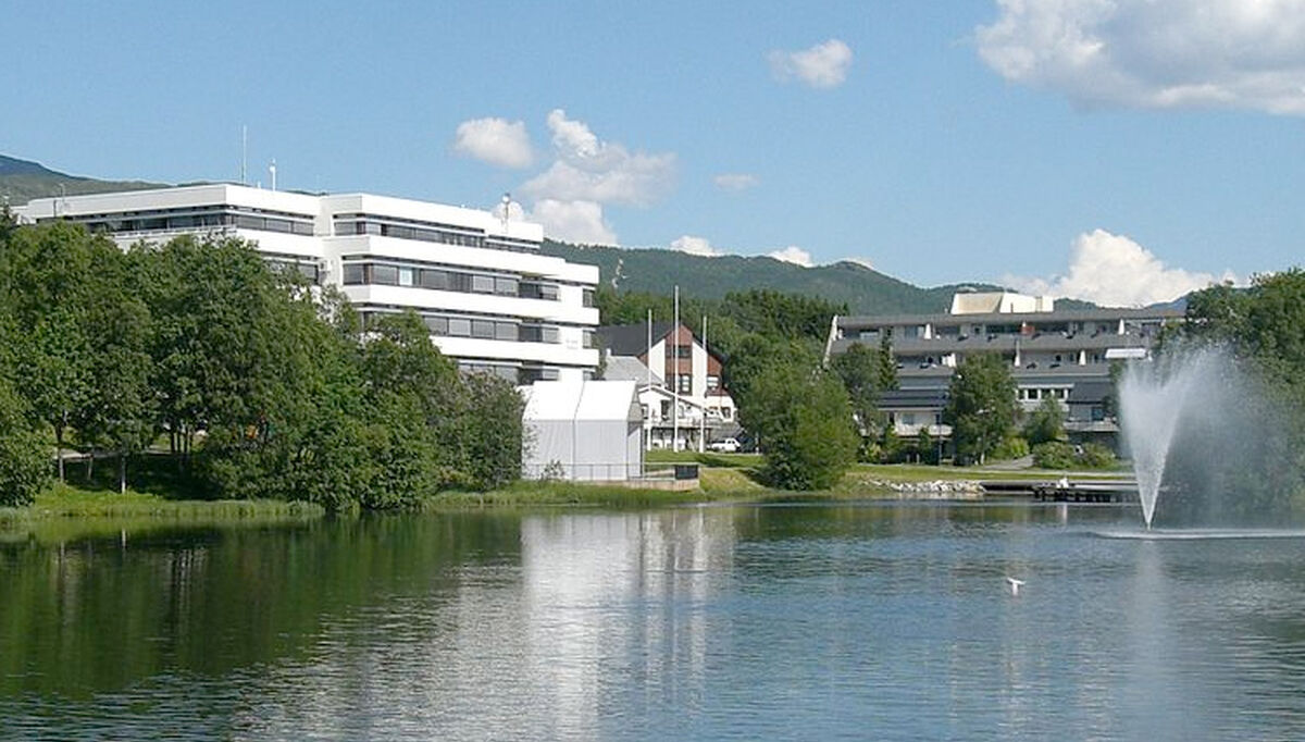 alle-bygg-har-kun-vannbaren-varme-fra-nytt-fjernvarmeanlegg-2