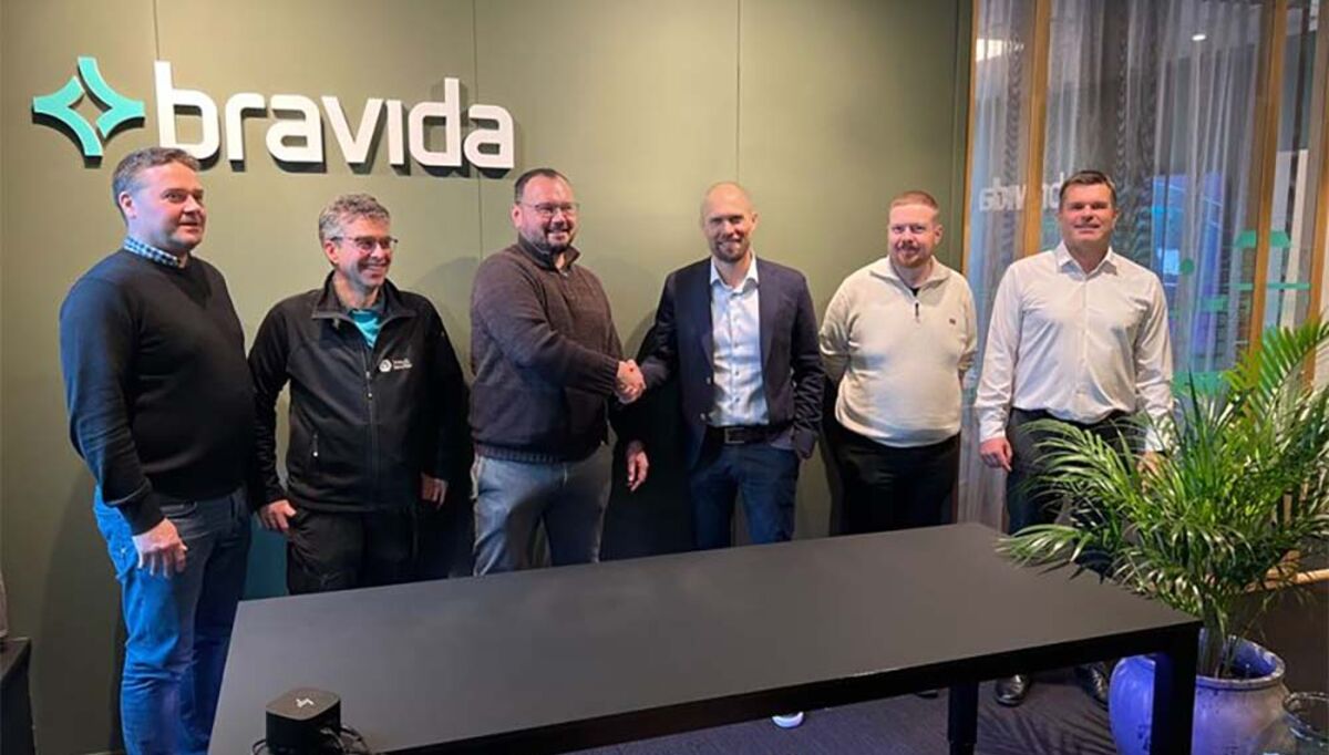 Signering - Fra venstre: Vidar Dysjeland (Viste & Sømme AS), John Arne Thu (Viste & Sømme AS), James Miller (Viste & Sømme AS), Trond-Lauritz Larsen (Bravida Norge), Morten Auestad (Viste & Sømme), Ronny Øvrevik (Bravida Bravida Norge). Fotograf: Bravida Norge 2023-01-17-bravida