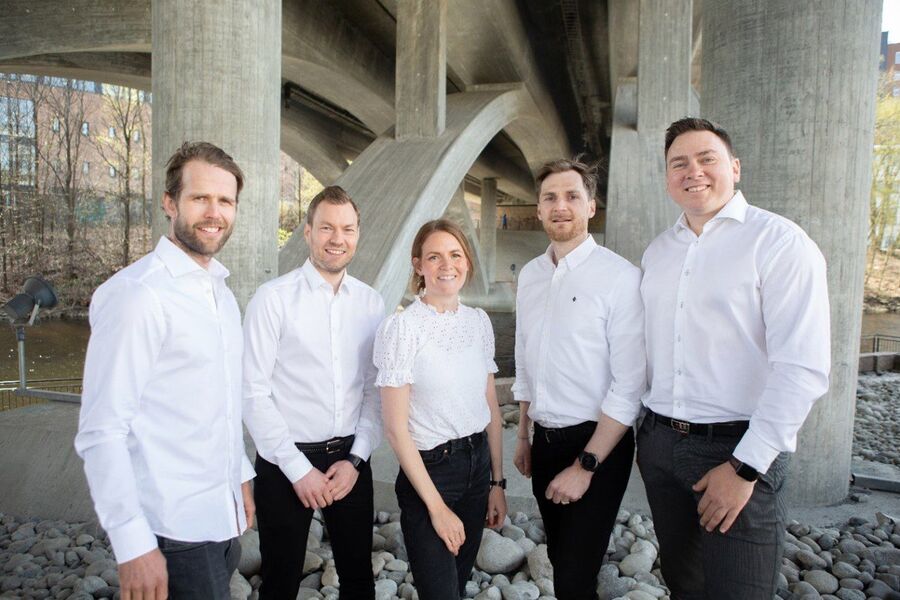 Fra venstre; Kristoffer Bugge, Thomas Angeltveit, Cathrine Kirkøen-Bere, Gjermund Dahl, Marius Jablonskis.