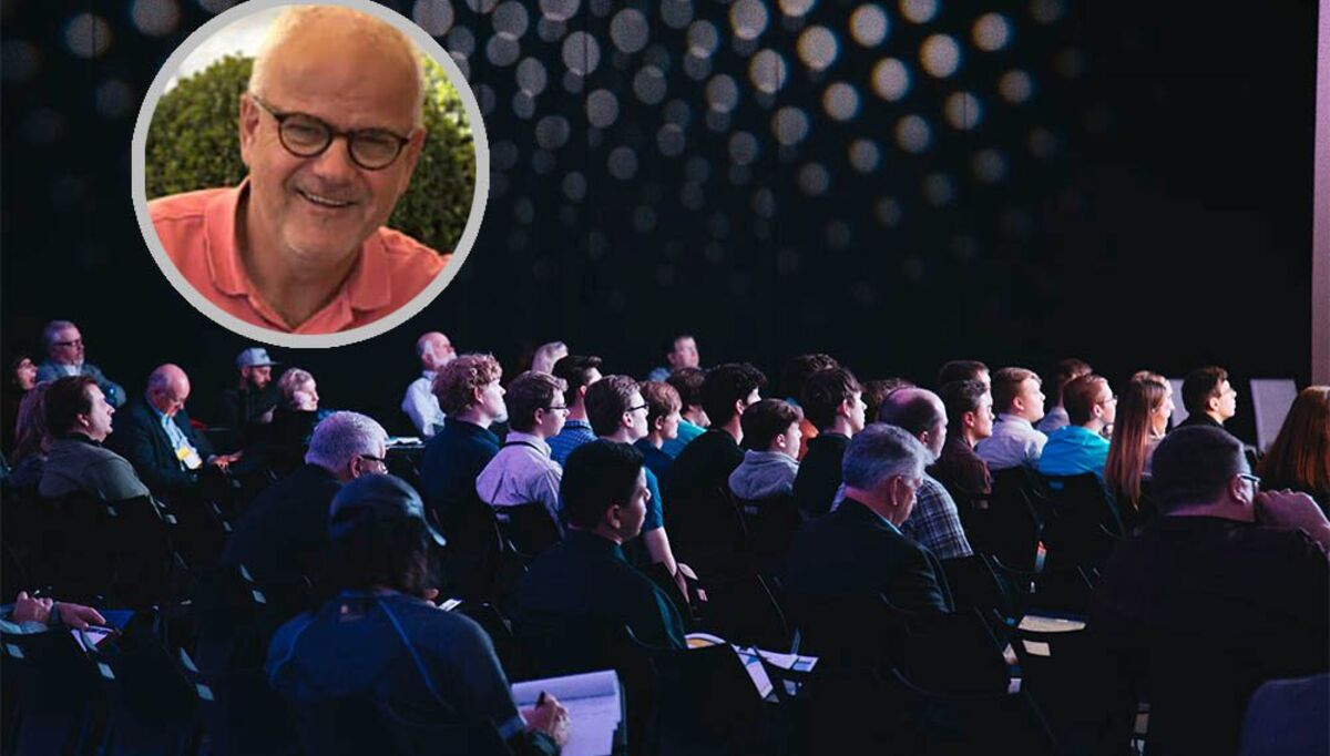 Overveldende interesse for konferansen Dørmiljø til besvær, sier Stig Grindhal (innfelt) i ITBaktuelt. dormiljo-konferansen-stig