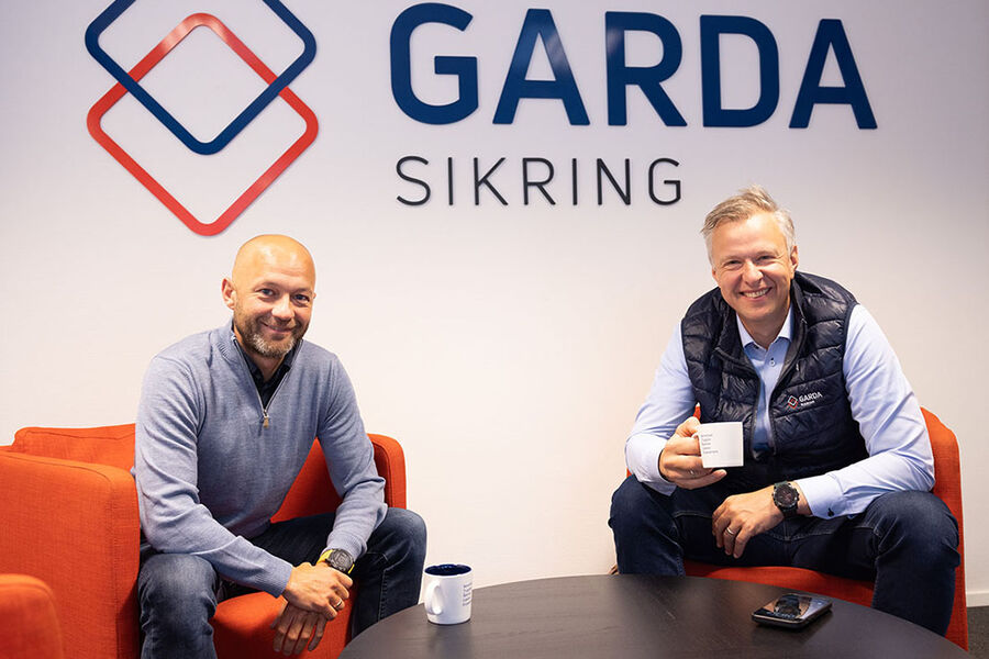 Garda Sikring og danske KIBO Security Group får samme eier. EMK Capital har nå kjøpt KIBO Security Group, og slår dette selskapet sammen med sin norske virksomhet Garda Sikring. Med dette kjøpet styrker de sin posisjon som ledende innen sikringsløsninger i Norden.