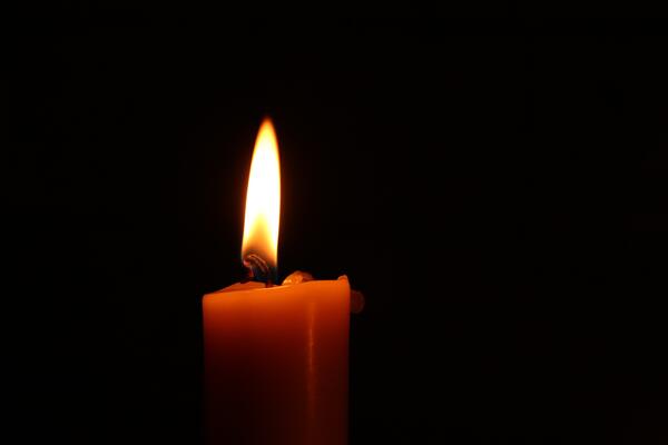 Brennende stearinlys, Foto: Unsplash, David Tomaseti
