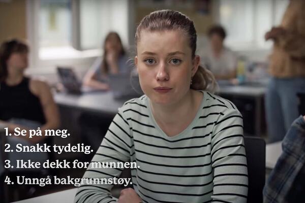 GODE RÅD. Skuespiller Christiane Rønnevig gir fire enkle råd til medelever og lærere i den nye kortfilmen «Se på meg». (Skjemdump).