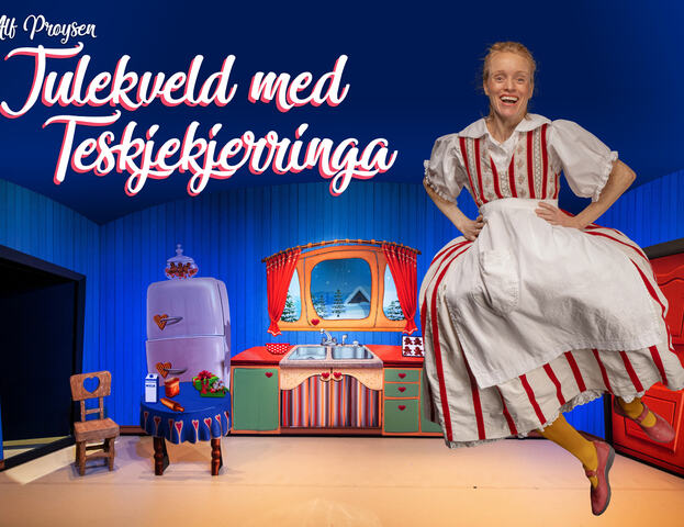 Teskjekjerringa Foto Tingh
