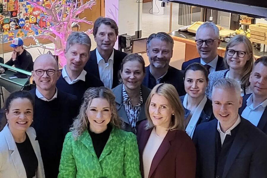 Digitaliseringsminister Karianne Tung møtte næringsledere fra ulike bransjer, for å diskutere KI og digitalisering.Digitaliseringsminister Karianne Tung møtte næringsledere fra ulike bransjer, for å diskutere KI og digitalisering. Foto Sweco