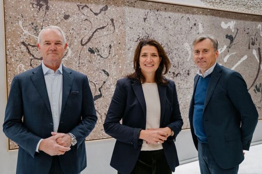 Storebrand Eiendom, Entra og Malling & Co ønsker å sette en ny standard for digitale tjenester i eiendomsbransjen. Det skal gi en mer sømløs brukeropplevelse på kontoret for leietakerne og deres ansatte. F.v.: Truls Nergaard, Sonja Horn og Anders Berggren. Foto: Hans Haugstad