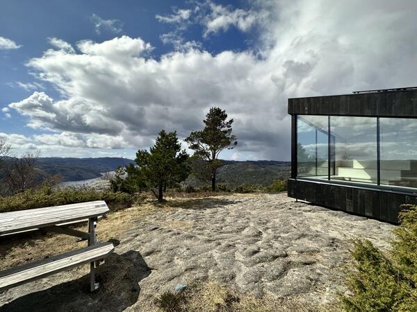 Foto av Fjordsyn med Fedafjorden i bakgrunnen