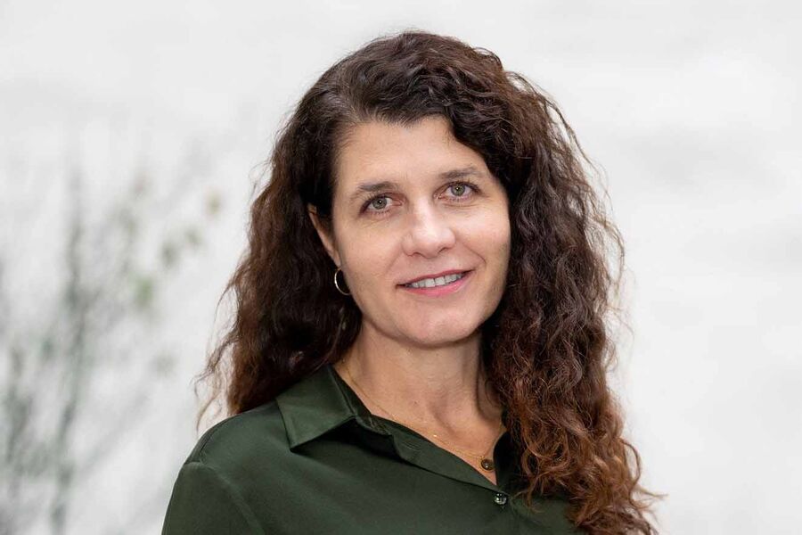 Katharina Th. Bramslev.