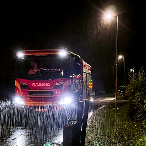 Foto av brannbil under regnhendelsen i september