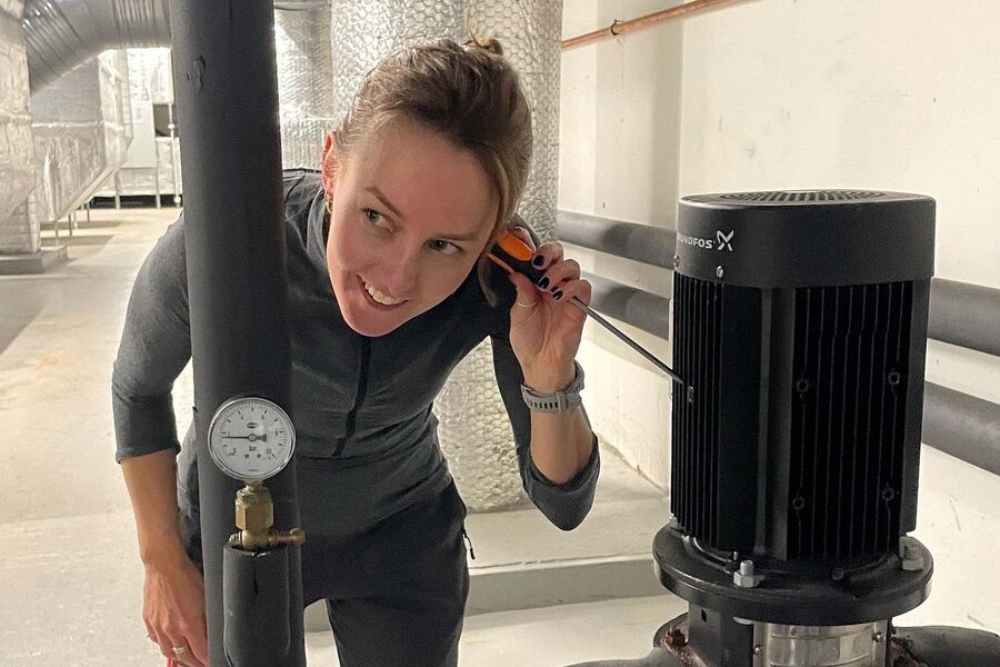 Daglig leder Mie Fuglseth ble med på Fang energityven hos Ski Storsenter i oktober 2024.