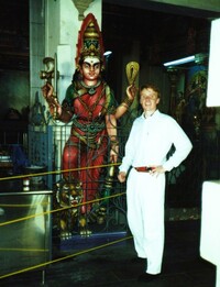 Singapore's oldest Hindu temple, the Sri Mariamman Temple, 