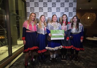 Illu&Mokta UB, geat vázzet mánáid- ja nuoraidbargilinjás, gárte goalmmádin & buoremus ekonomiijahálddašeapmi luohkás. Govva: Illu&Mokta