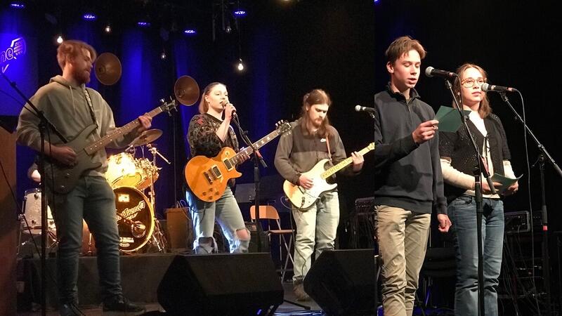Elever som spiller i band