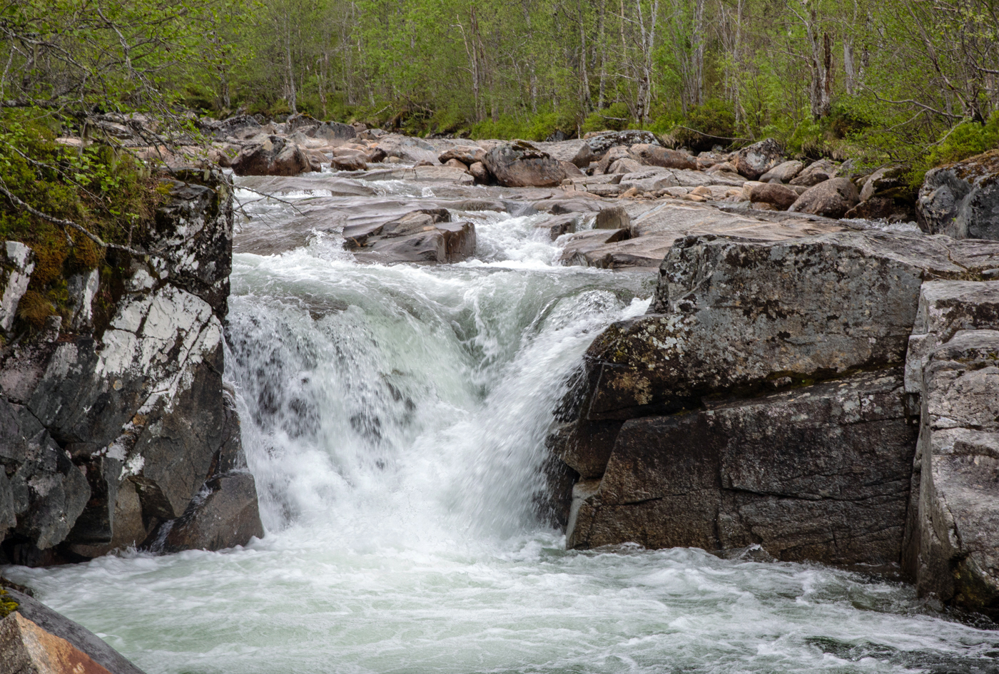 KvennhFoss.jpg