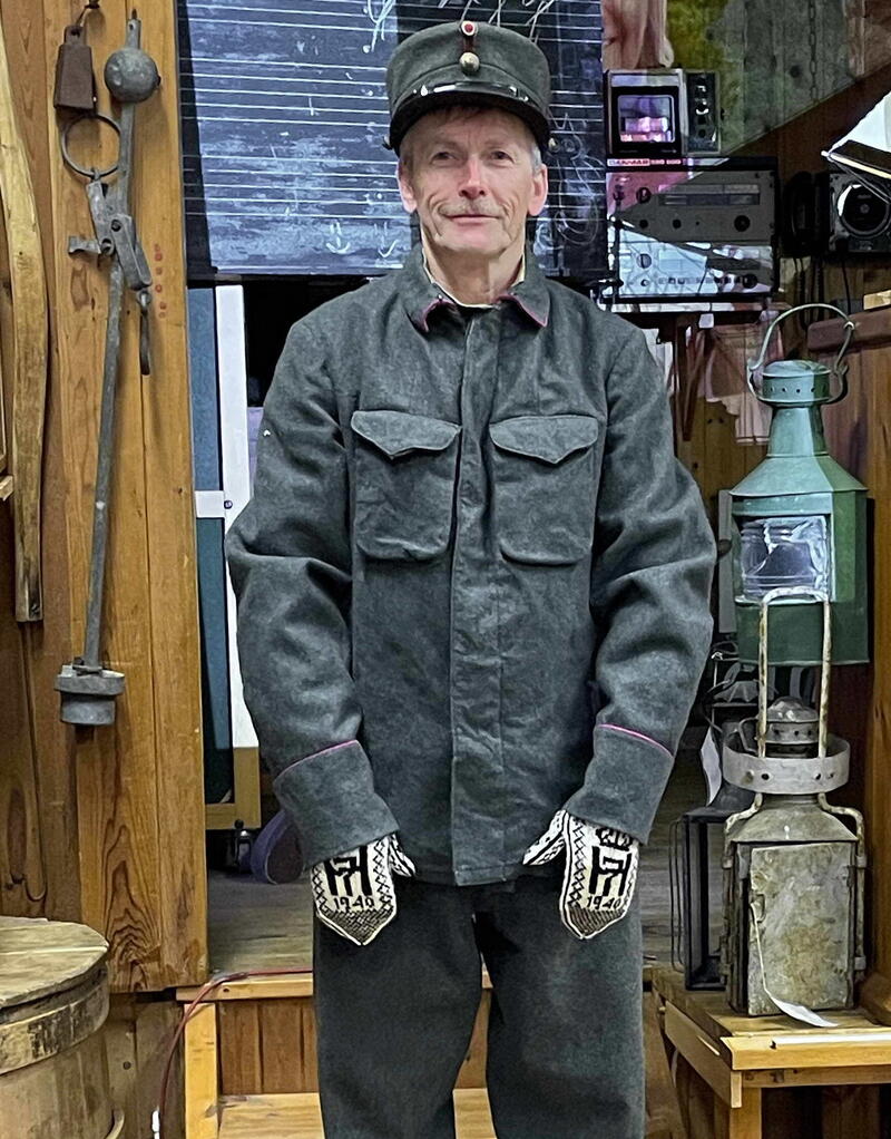 Samh J Uniform