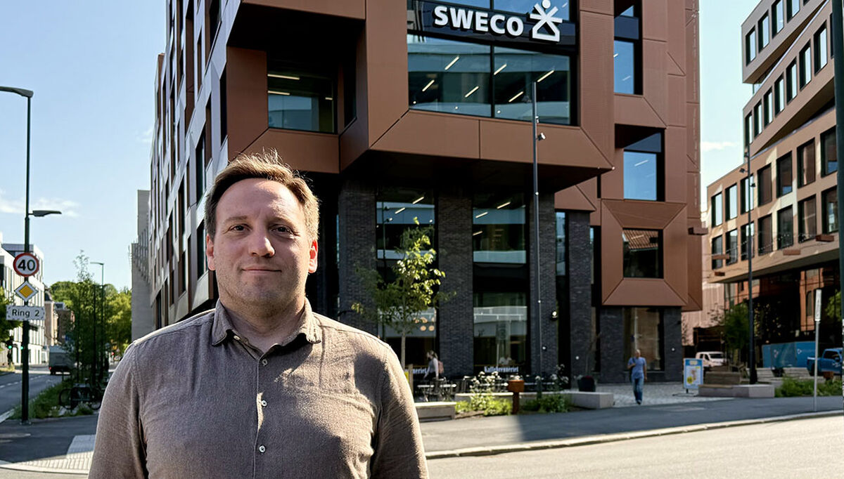 – For å vinne fastprisoppdrag må man bruke verktøy og gode maler for å redusere timer i prosjektene, sier Petter Sandbu, gruppeleder og fagspesialist i avdeling for Tekniske Installasjoner i Sweco.