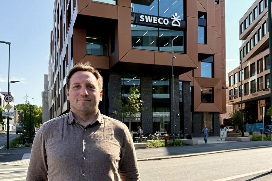 – For å vinne fastprisoppdrag må man bruke verktøy og gode maler for å redusere timer i prosjektene, sier Petter Sandbu, gruppeleder og fagspesialist i avdeling for Tekniske Installasjoner i Sweco.