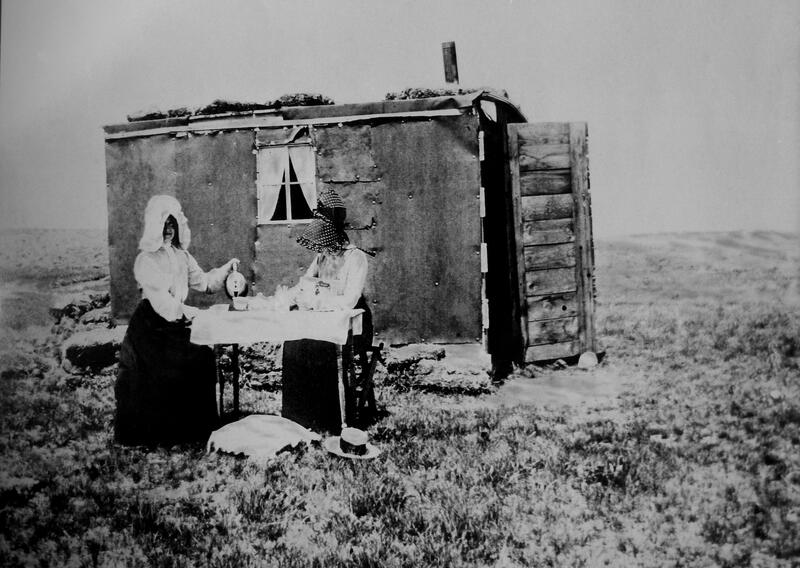bilde av Mina og Sigrid Westbye