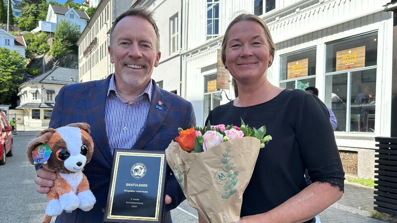 Ordfører Kai Ove Berg og  generalsekretær i Norsk Kennel Klub Ingvild Bretten Berg