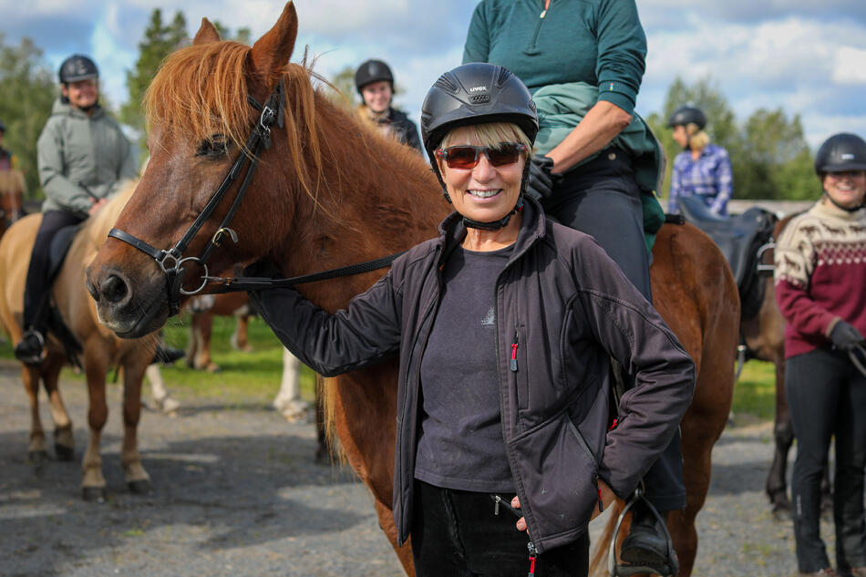 Foto av Camilla Li på hest