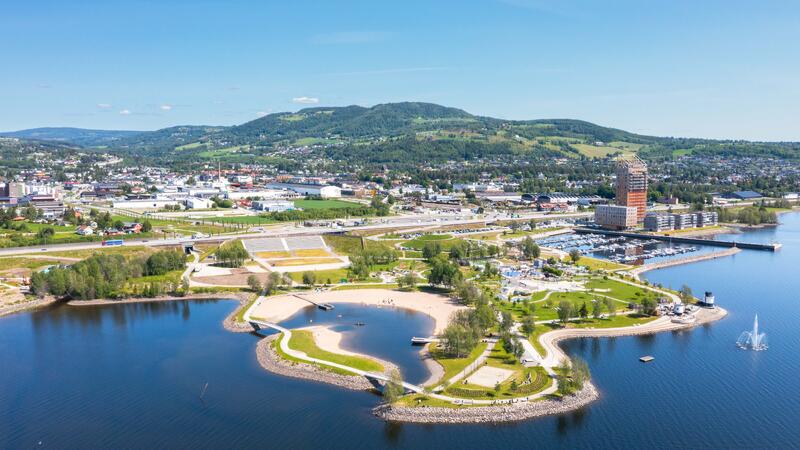 Dronefoto av Mjøsparken